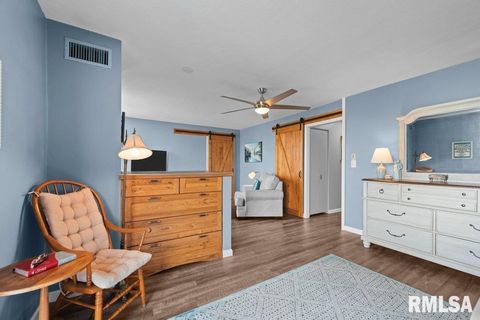 Tiny photo for 1800 7TH Street #10D, East Moline, IL 61244 (MLS # QC4269792)