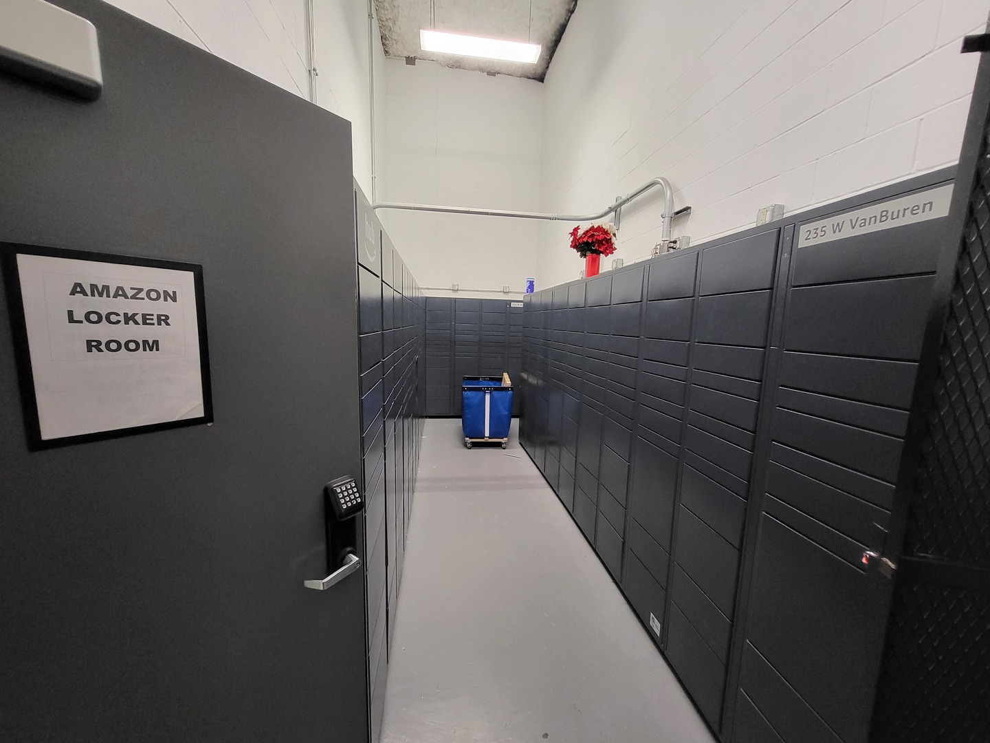 235 W Van Buren Street 3420