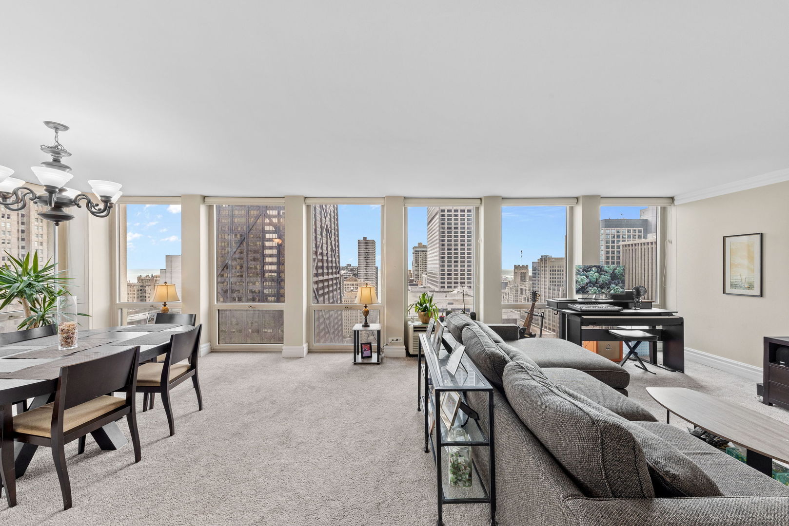 111 E Chestnut Street 30A