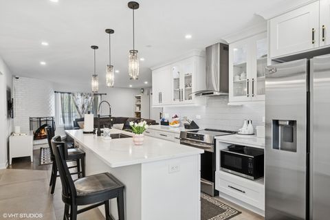 Tiny photo for 1045 Green Bay Road, Lake Bluff, IL 60044 (MLS # 12356254)