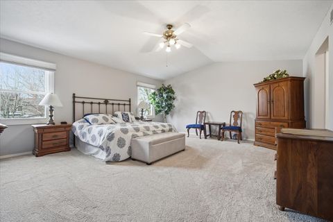 Tiny photo for 211 Lake Shore Circle, Bloomington, IL 61704 (MLS # 12592632)