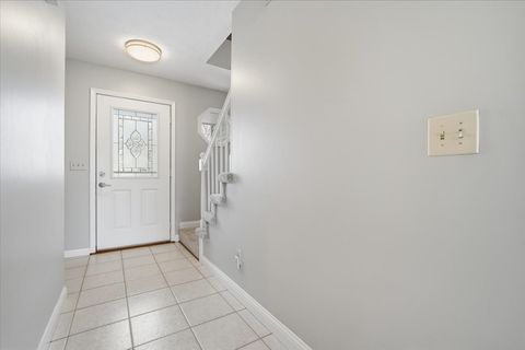 Tiny photo for 211 Lake Shore Circle, Bloomington, IL 61704 (MLS # 12592632)