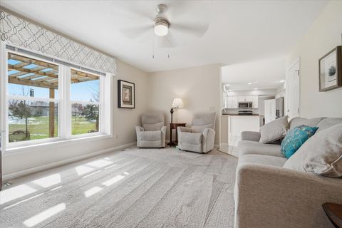 Tiny photo for 211 Lake Shore Circle, Bloomington, IL 61704 (MLS # 12592632)