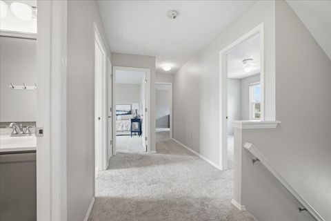 Tiny photo for 211 Lake Shore Circle, Bloomington, IL 61704 (MLS # 12592632)