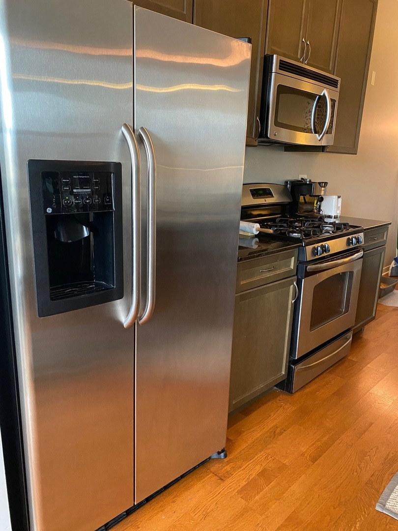 511 W Division Street 505