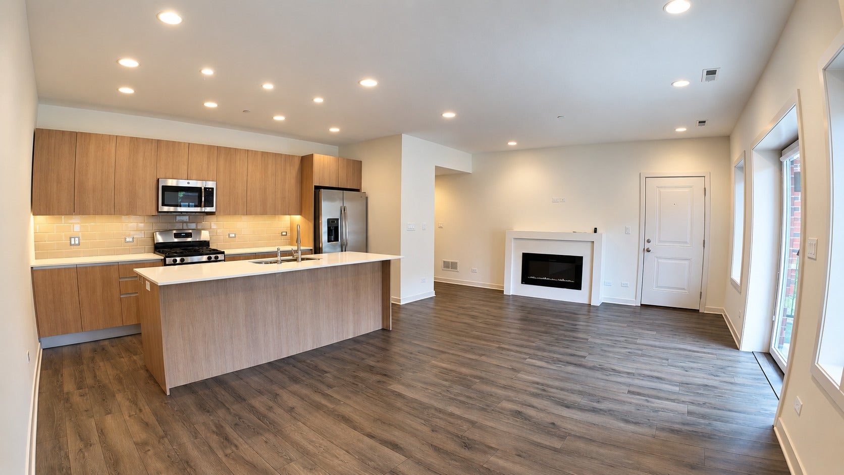 8467 GRAND Avenue 102