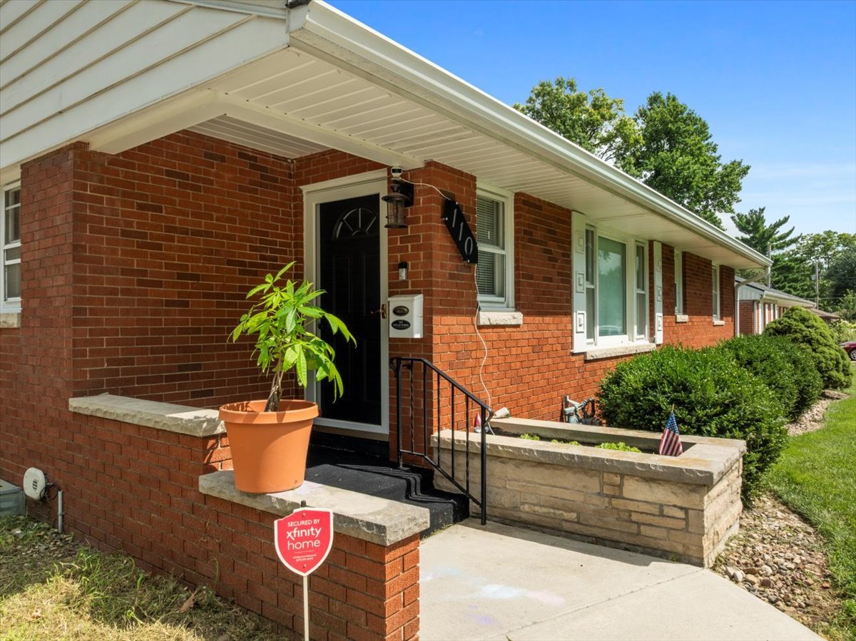 110 Eastview Drive