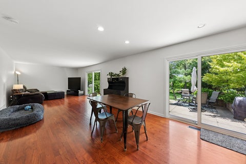 Tiny photo for 313 RICHMOND Lane, Vernon Hills, IL 60061 (MLS # 12659880)