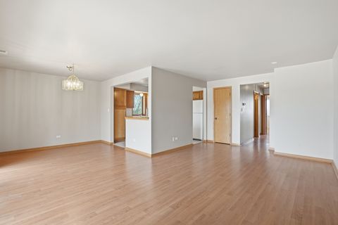 Tiny photo for 6303 W 63rd Street #3D, Chicago, IL 60638 (MLS # 12637015)