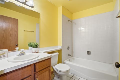 Tiny photo for 6303 W 63rd Street #3D, Chicago, IL 60638 (MLS # 12637015)