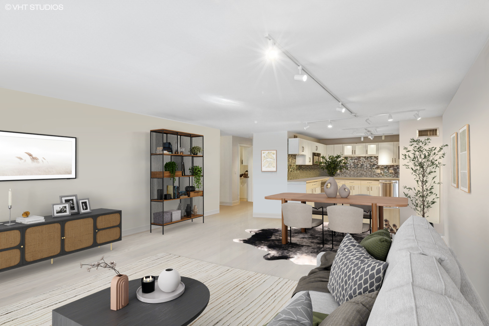 110 E Delaware Place 1804