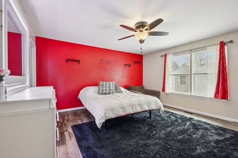 Tiny photo for 410 W Riverside Drive, Lakemoor, IL 60051 (MLS # 12609467)