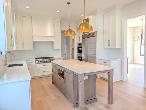 Tiny photo for 722 S Berkley Avenue, Elmhurst, IL 60126 (MLS # 12577464)