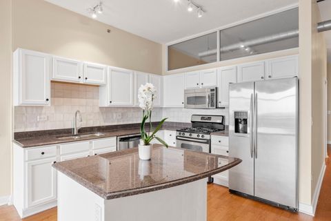 Tiny photo for 1305 S Michigan Avenue #1702, Chicago, IL 60605 (MLS # 12595726)