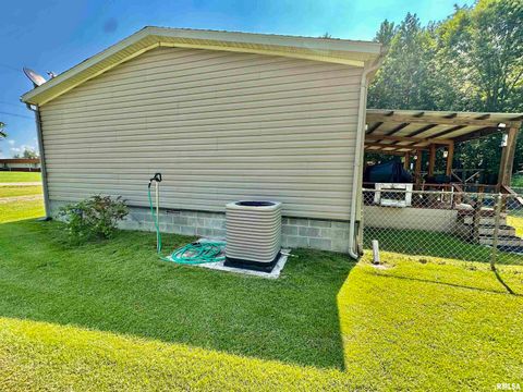 Tiny photo for 1409 W 5TH Street, West Frankfort, IL 62896 (MLS # EB458920)