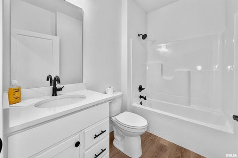 Tiny photo for 1708 CONOR Court, Clinton, IA 52732 (MLS # QC4258567)