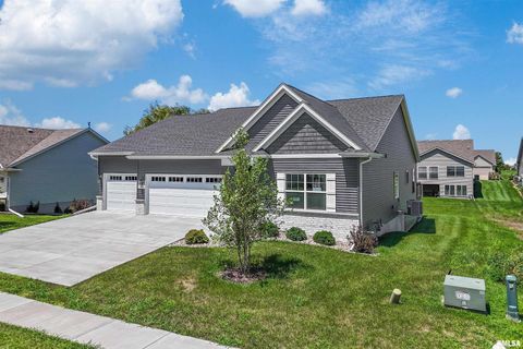 Photo of 1708 CONOR Court, Clinton, IA 52732 (MLS # QC4258567)