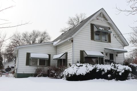 Photo of 411 E 5th Street, Momence, IL 60954 (MLS # 12524949)