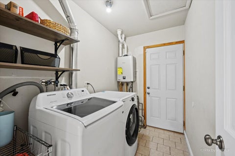 Tiny photo for 5892 Chatsworth Court, Hanover Park, IL 60133 (MLS # 12789584)