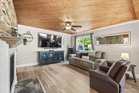 Tiny photo for 5892 Chatsworth Court, Hanover Park, IL 60133 (MLS # 12789584)