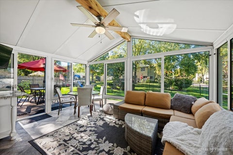 Tiny photo for 5892 Chatsworth Court, Hanover Park, IL 60133 (MLS # 12789584)