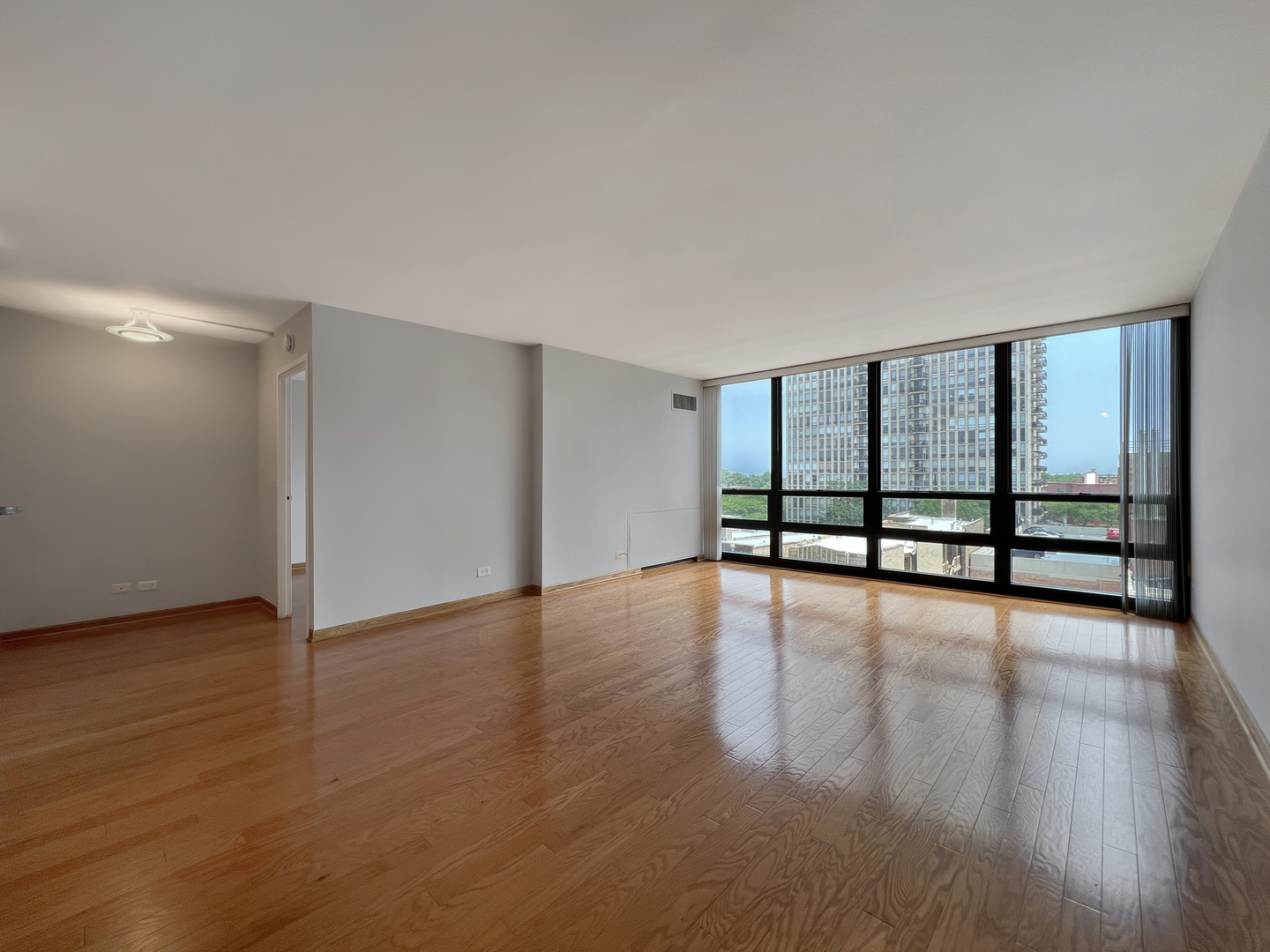 1636 N Wells Street 707