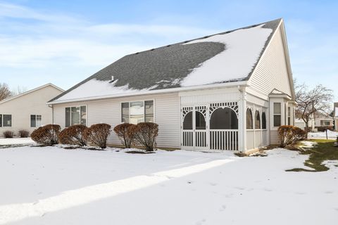 Tiny photo for 631 Saugatuk Circle, Romeoville, IL 60446 (MLS # 12533373)