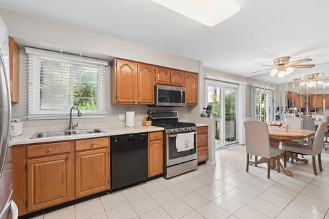 Tiny photo for Roselle, IL 60172 (MLS # 12719453)