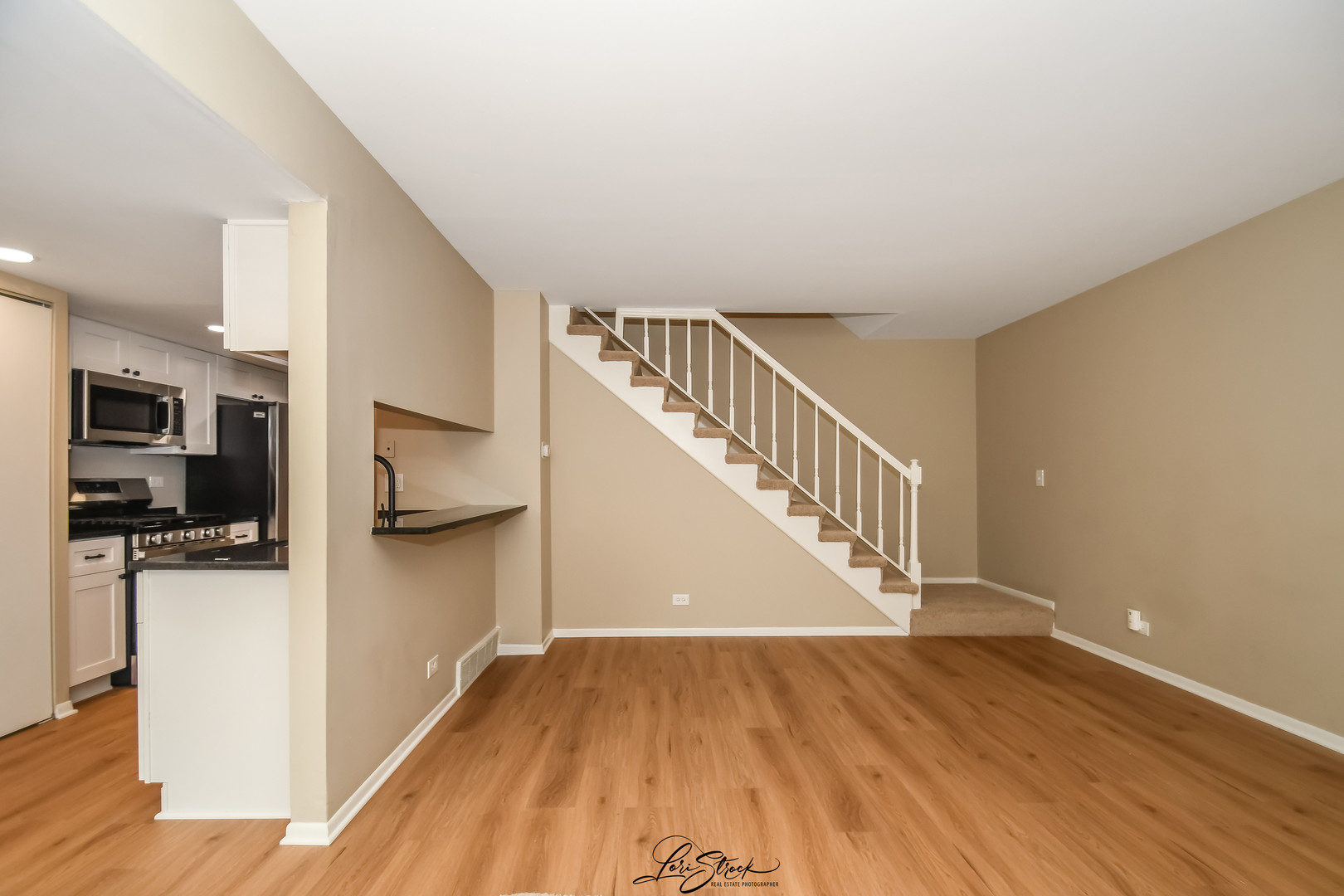 29W572 Winchester Circle S 3