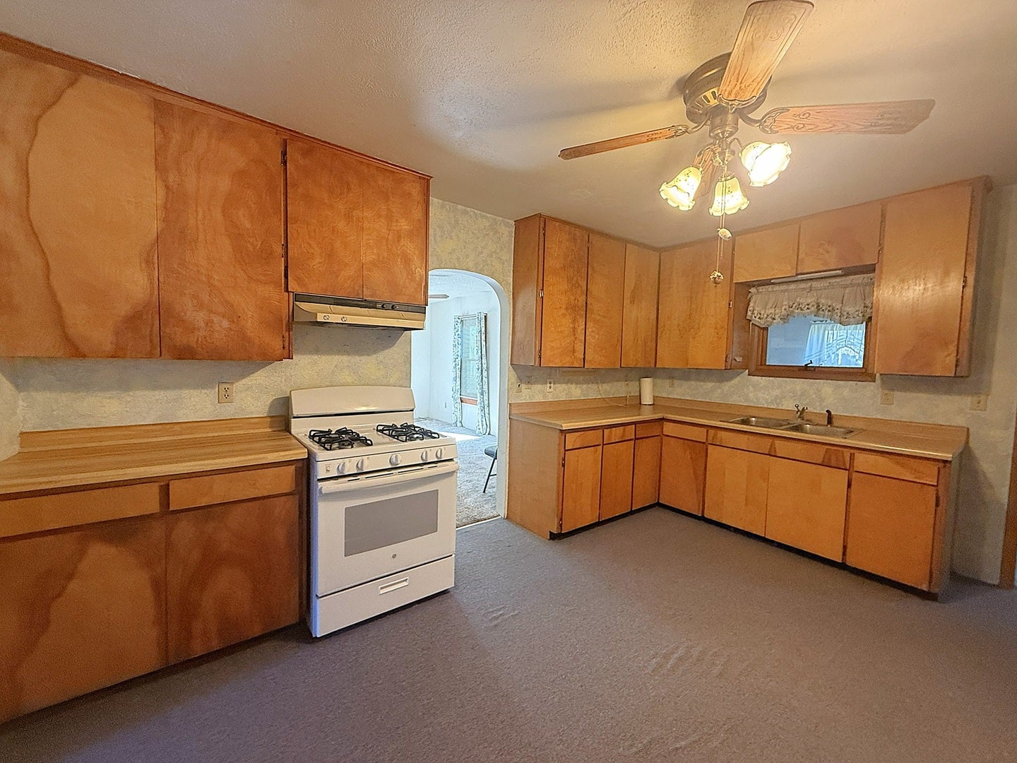 809 Inlet Avenue