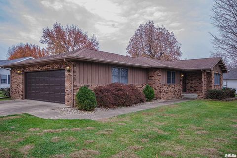 Photo of 3528 OXFORD Avenue, Mt Vernon, IL 62864 (MLS # EB460583)