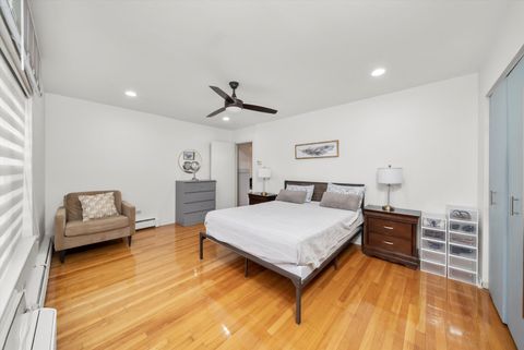 Tiny photo for 415 S Maple Avenue #202, Oak Park, IL 60302 (MLS # 12611735)