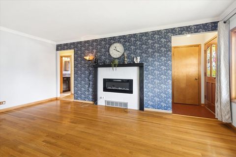 Tiny photo for 3709 Emerson Street, Schiller Park, IL 60176 (MLS # 12489987)