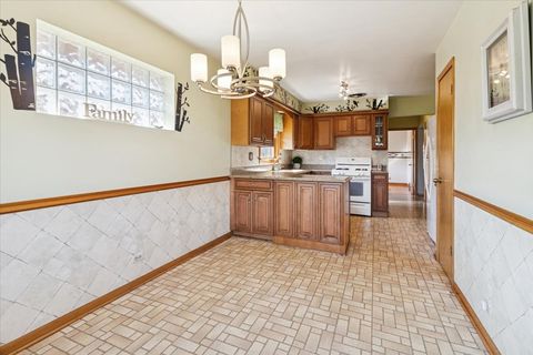 Tiny photo for 3709 Emerson Street, Schiller Park, IL 60176 (MLS # 12489987)