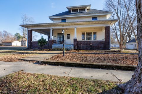 Photo of 221 NE 3rd Street, Hopedale, IL 61747 (MLS # 12542769)