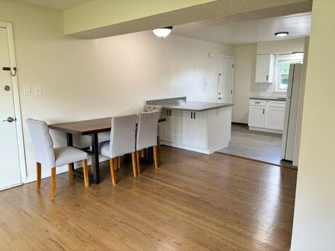 Tiny photo for 209 W Johnson Street #1B, Palatine, IL 60067 (MLS # 12549649)