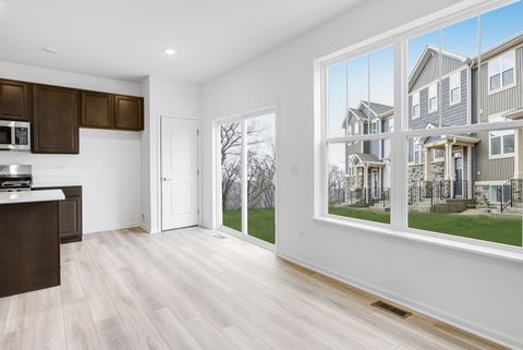 Tiny photo for 422 Red Oak Circle, Volo, IL 60020 (MLS # 12626549)