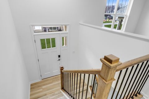 Tiny photo for 422 Red Oak Circle, Volo, IL 60020 (MLS # 12626549)