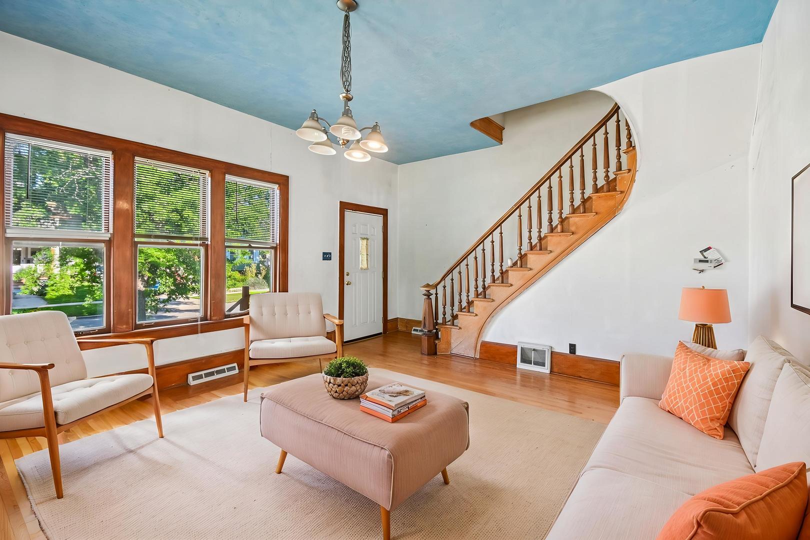 703 N 7th Avenue