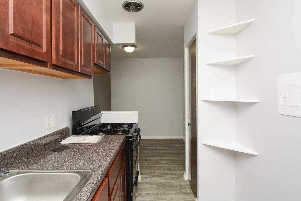 1040 W HOLLYWOOD Avenue 204