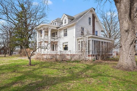 Tiny photo for 401 E Prairie Street, Odell, IL 60460 (MLS # 12599398)