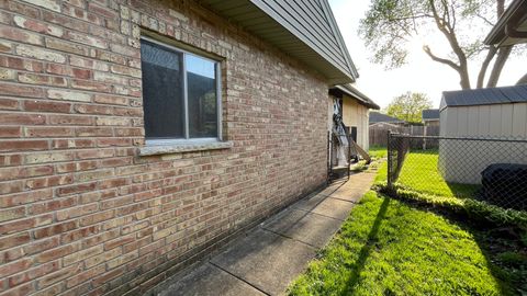Tiny photo for 404 Jerome Place, Wheeling, IL 60090 (MLS # 12624692)