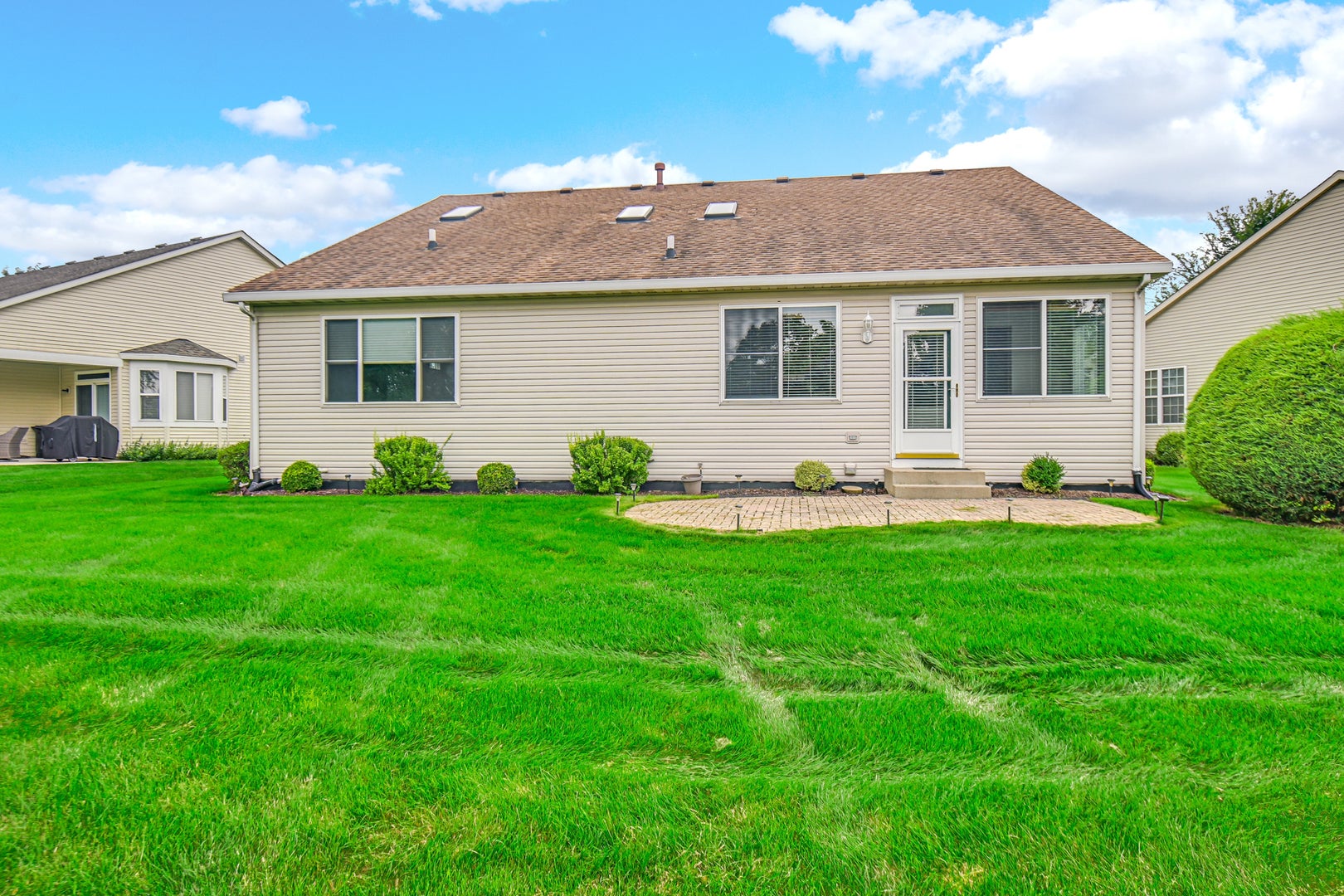 735 Pentwater Road