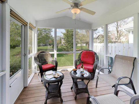 Tiny photo for 634 Kendallwood Court, Crystal Lake, IL 60014 (MLS # 12626114)