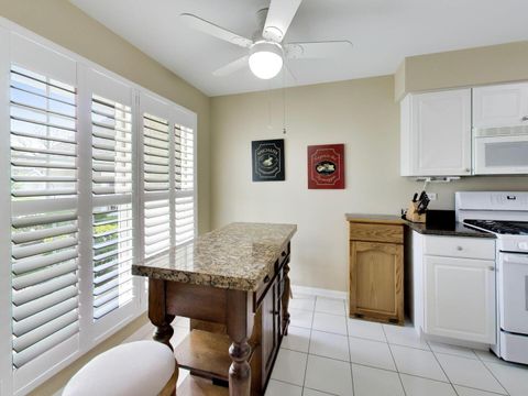 Tiny photo for 634 Kendallwood Court, Crystal Lake, IL 60014 (MLS # 12626114)