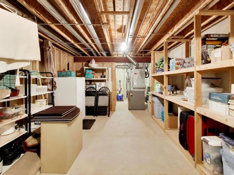 Tiny photo for 634 Kendallwood Court, Crystal Lake, IL 60014 (MLS # 12626114)