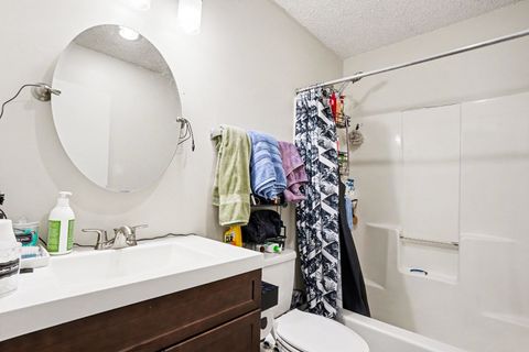 Tiny photo for 1484 N Rock Run Drive #3c, Crest Hill, IL 60403 (MLS # 12576514)