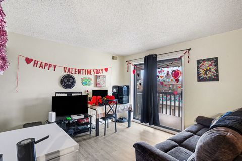 Tiny photo for 1484 N Rock Run Drive #3c, Crest Hill, IL 60403 (MLS # 12576514)