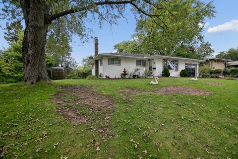 Photo of 3858 E Lakeview Drive, Kankakee, IL 60901 (MLS # 12770582)