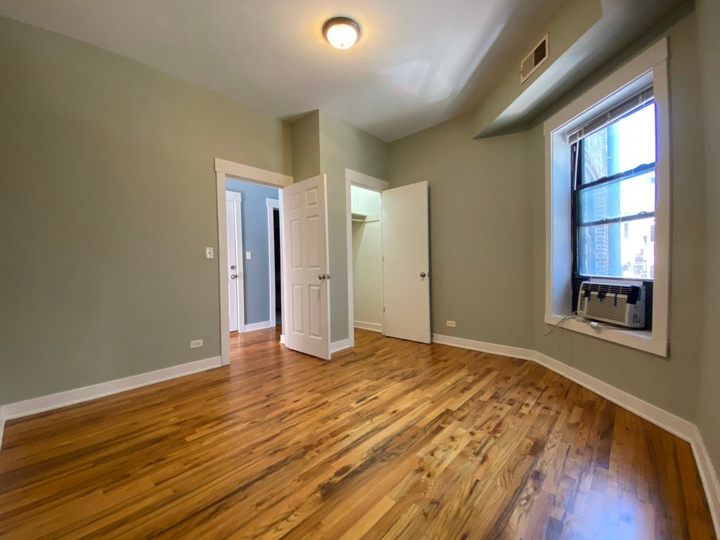 856 W Montrose Avenue 2A
